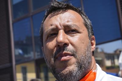 Salvini: “Roma a rischio caos, qui Grillo non tocca più palla” 